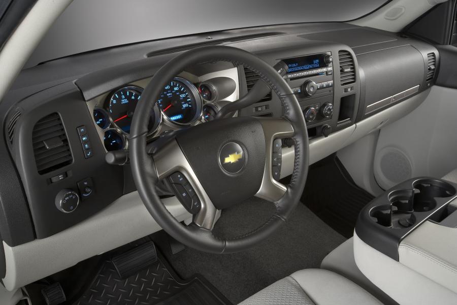  Chevrolet Silverado Regular Cab 2007 года  (фото 21 из 29)